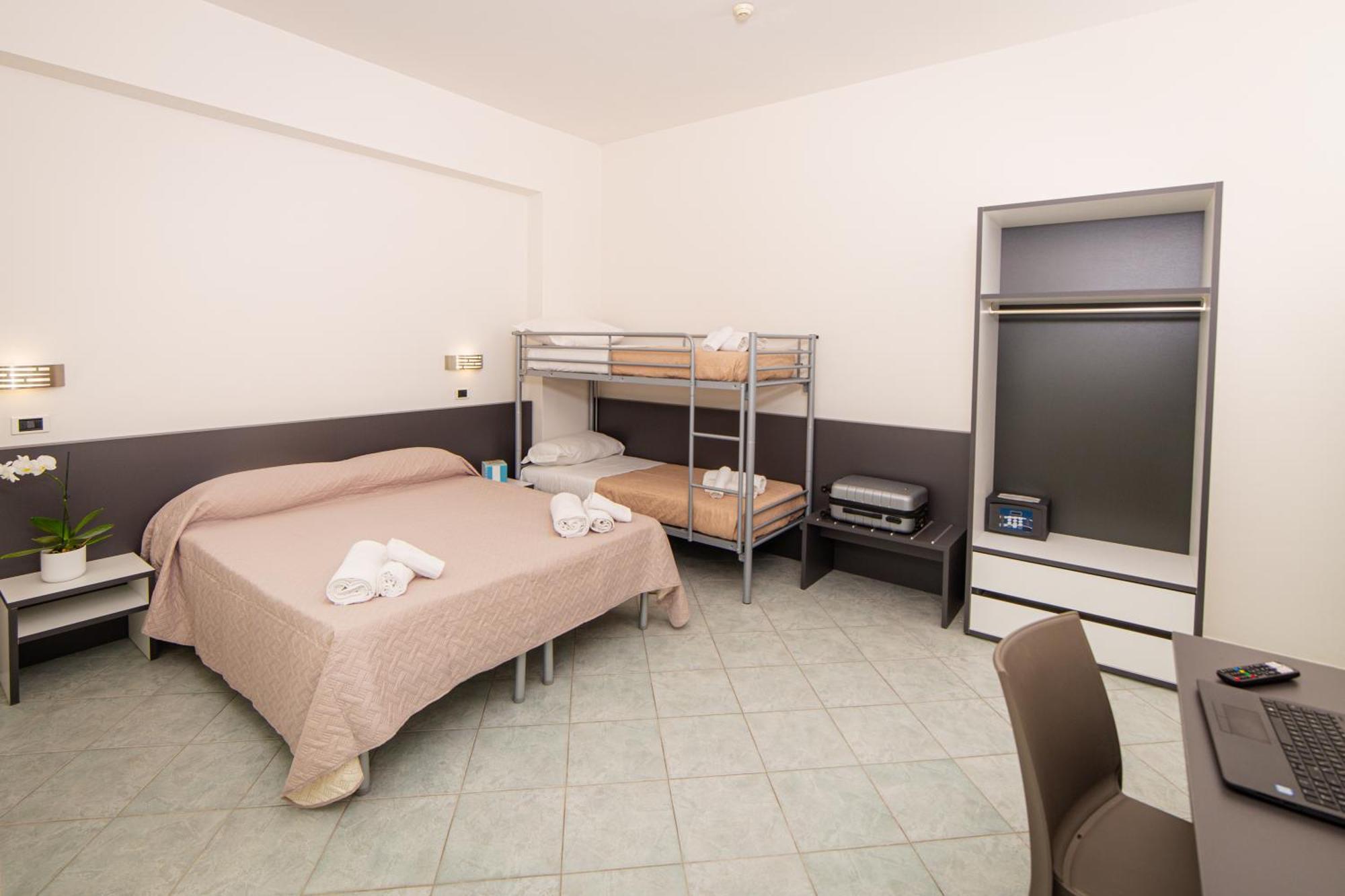 Family Room,1620567825:JPEG
